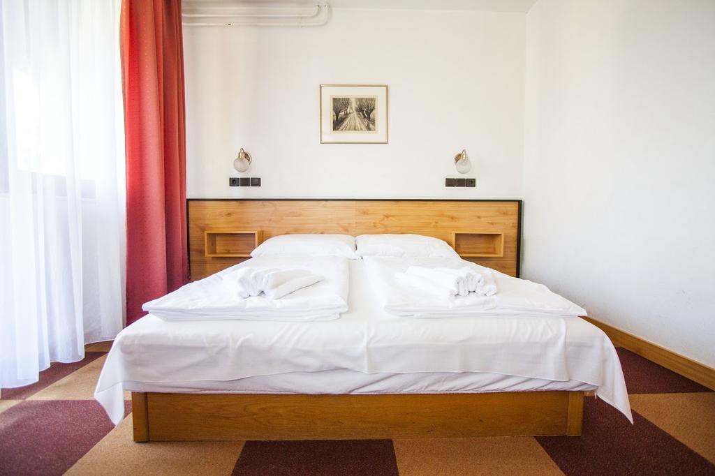 Dominika Apartman Hotel Budapest Exterior photo