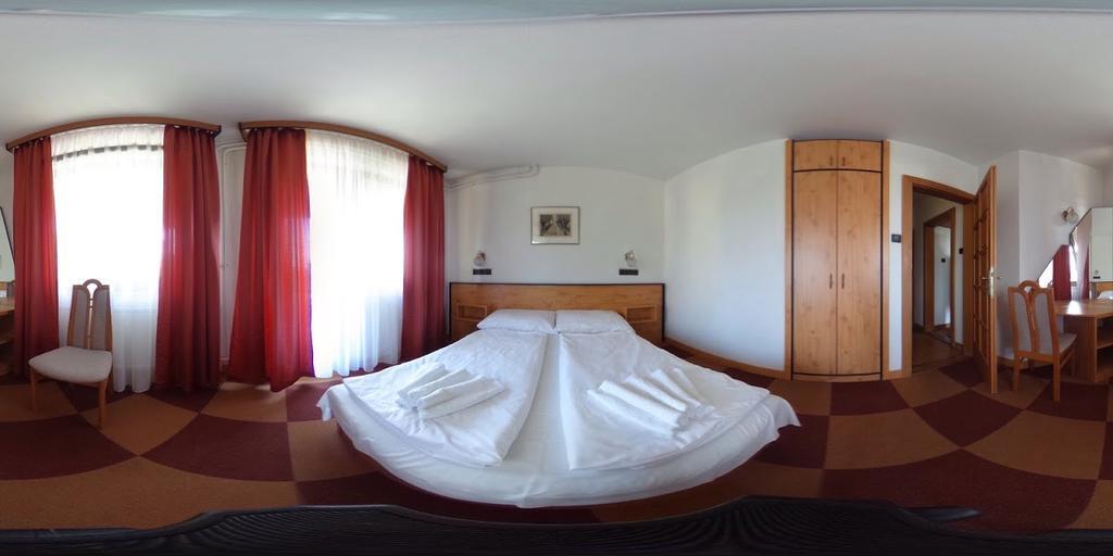 Dominika Apartman Hotel Budapest Exterior photo